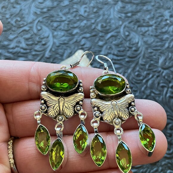 Dangly Faceted Green Peridot Butterfly Earrings Crystal Stone Jewelry - Picture 3 of 8